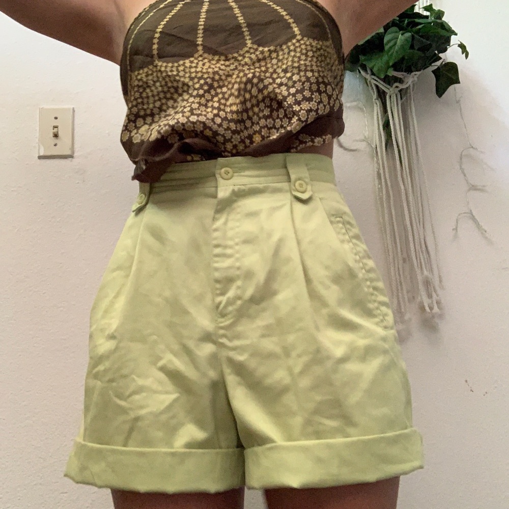 Liz Claiborne’s vintage lizport pleated shorts